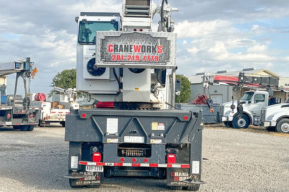 Used 2018 Manitex 40124SHL on Used 2019 Western Star 4700SB