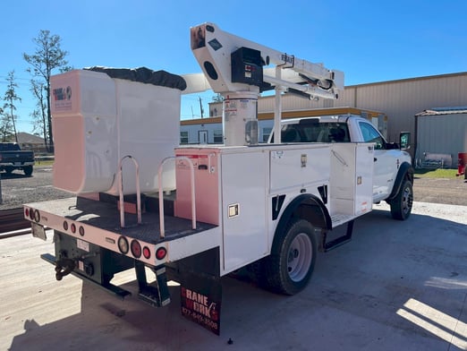 Used 2019 Versalift SST-40-EIH on Used 2019 Ram 5500