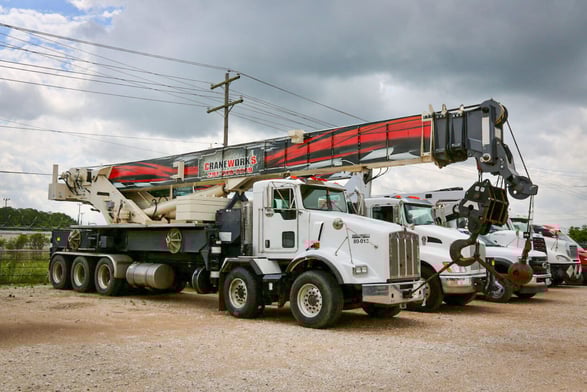 Used 2016 Terex Crossover 8000 on Used 2016 Kenworth T800