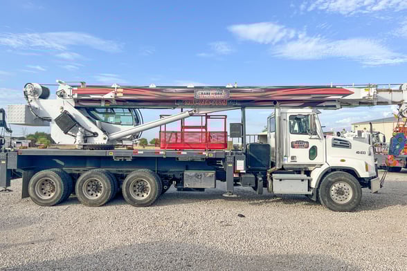 Used 2018 Manitex 40124SHL on Used 2019 Western Star 4700SB