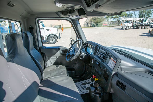 Used 2022 Versalift VST-6000-MHI-04 on Used 2023 International HV507