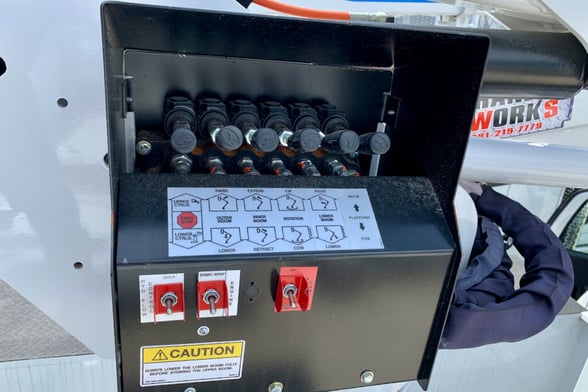 Used 2020 Versalift SST-40-EIH on Used 2019 Ram 5500