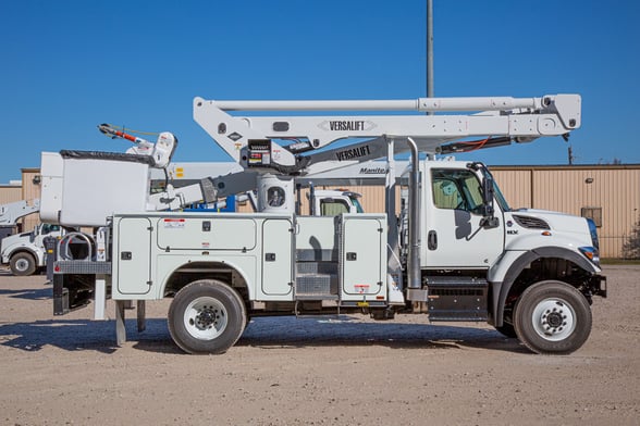 Used 2022 Versalift VST-6000-MHI-04 on Used 2023 International HV507