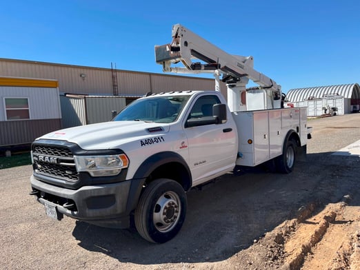Used 2019 Versalift SST-40-EIH on Used 2019 Ram 5500