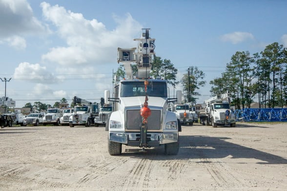 Used 2019 Manitex TC40142 on Used 2019 Kenworth T880