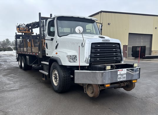 Used 2018 Rotobec Elite 910SP MT26 on Used 2018 Freightliner 114SD