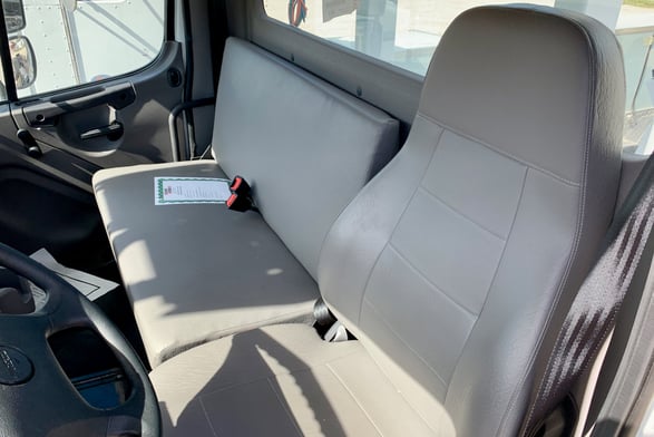 Used 2020 Versalift VST-6000-MHI-03 on Used 2020 Freightliner M2 106