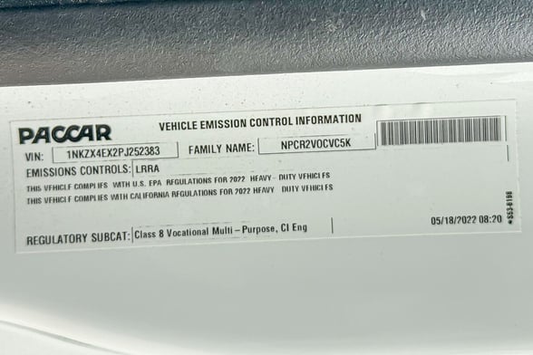 Used 2022 National 14127A on Used 2023 Kenworth T880