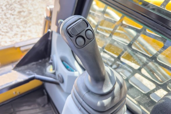 New Gehl V270 Gen 2 Skid Steer