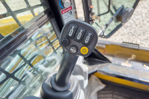 New Gehl V270 Gen 2 Skid Steer