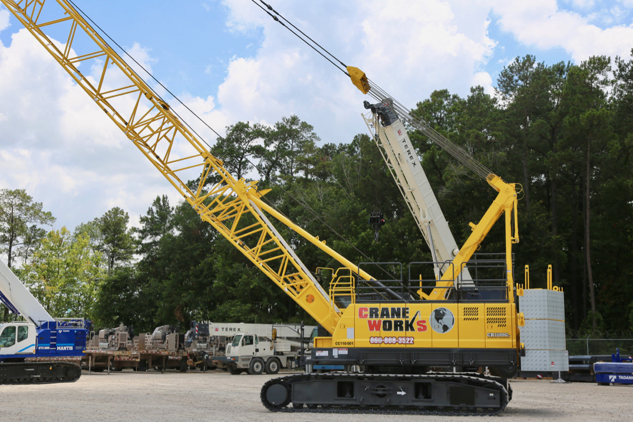 Kobelco CK1100G-2 lattice boom crawler crane for sale or rent exterior