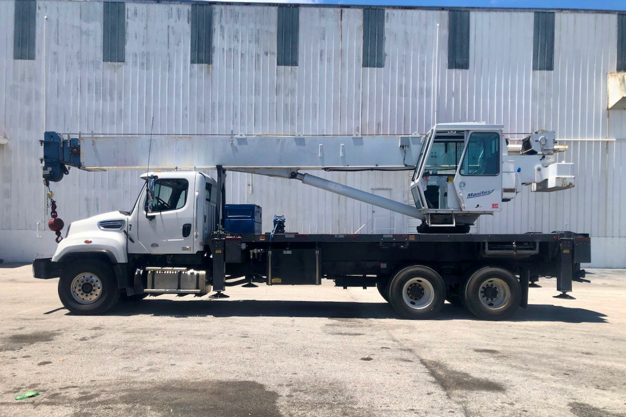 Used 2014 Manitex 40124S 40ton boom truck for sale on Freightliner