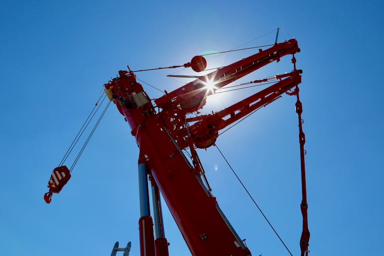 TNT Crane & Rigging, Inc. purchases new 800-ton Demag AC 700-9 from CraneWorks